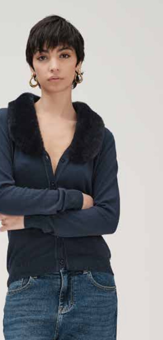 WHITE WISE CARDIGAN WW20042